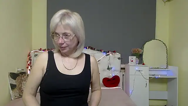 LaurenWishy online show from 28, 4, 2026