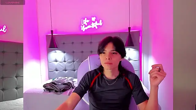 Snapshot of Sylasfrost chatting on 26, 11, 2025 Sylasfrost online show from 26, 11, 2025