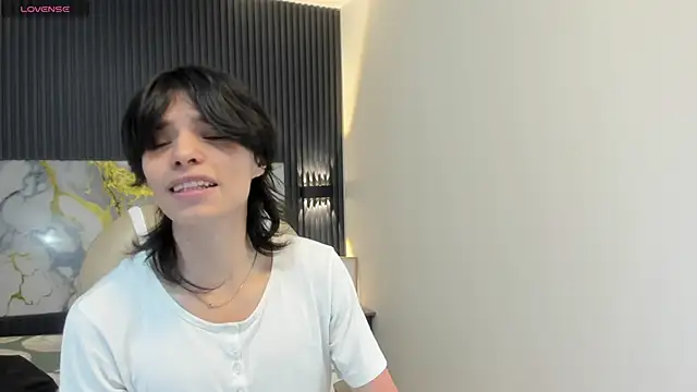 Snapshot of Sylasfrost chatting on 19, 11, 2025 Sylasfrost online show from 19, 11, 2025