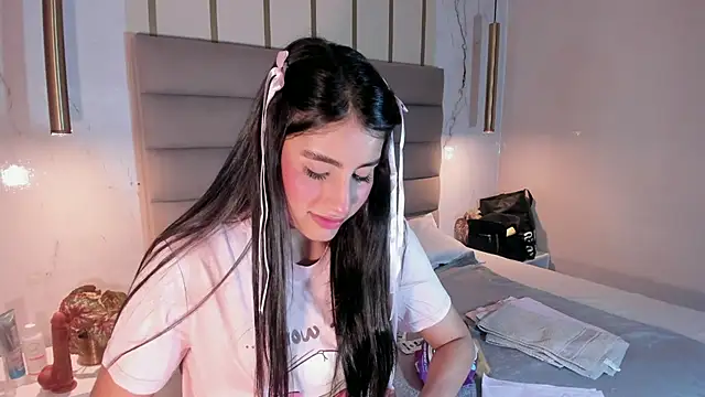 Snapshot of IsabelaStefano chatting on 14, 6, 2026 IsabelaStefano online show from 14, 6, 2026