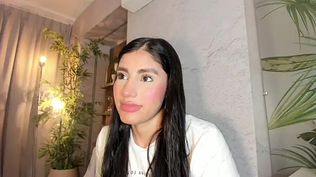 Snapshot of IsabelaStefano chatting on 19, 7, 2026 IsabelaStefano online show from 19, 7, 2026