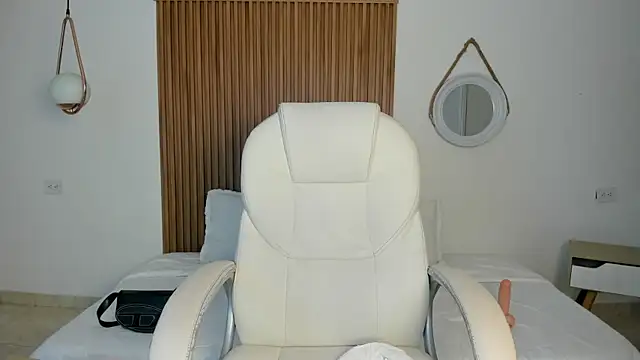 Alaska deluxe online show from 11, 4, 2026