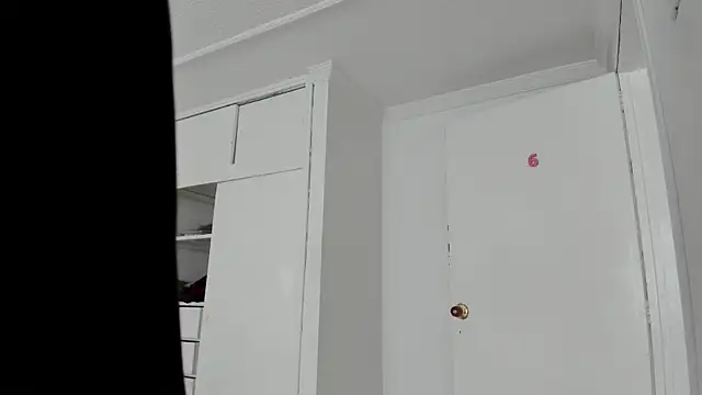 Alaska deluxe online show from 12, 3, 2026