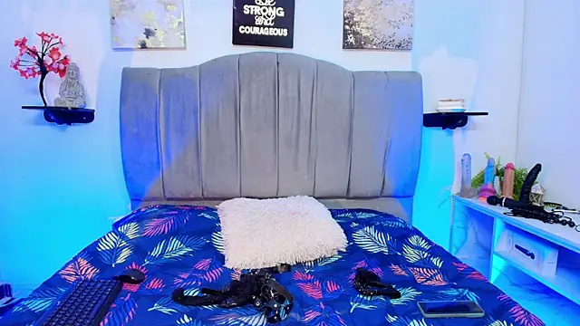 Maddy  Jones online show from 6, 2, 2026