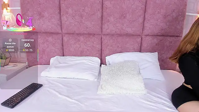 NathalieRoss1 online show from 13, 1, 2026