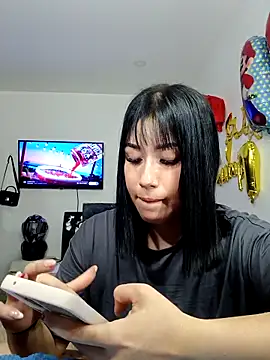 hot-shaved-baby online show from 20, 11, 2025