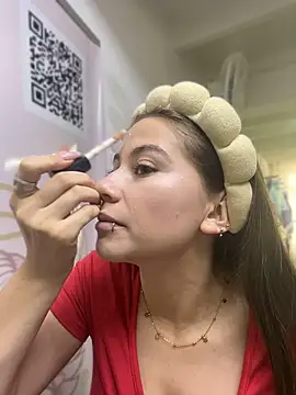 MiaWhiteBunny online show from 27, 6, 2026