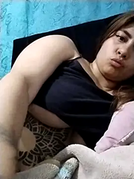 Emmyxxx online show from 19, 12, 2025