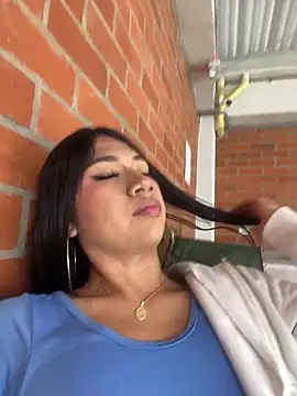 Celeste villanueva  online show from 19, 12, 2025