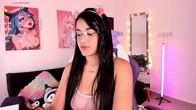 Snapshot of Ivycortes chatting on 22, 11, 2025 Ivycortes online show from 22, 11, 2025