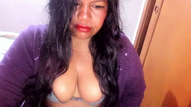 ebonycamelia online show from 7, 6, 2026