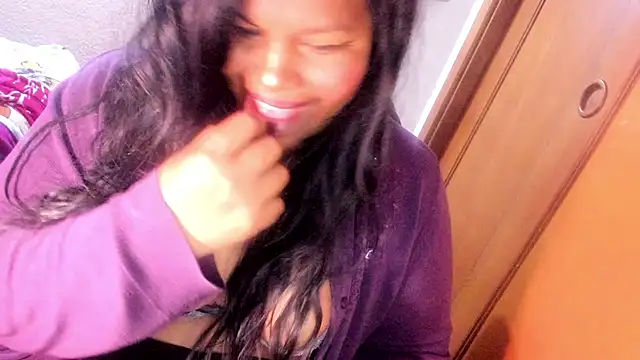 ebonycamelia online show from 4, 6, 2026