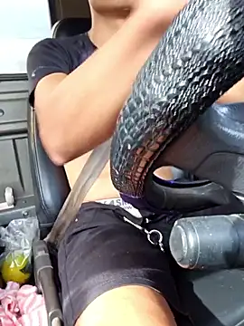 huykkk99 online show from 28, 11, 2025