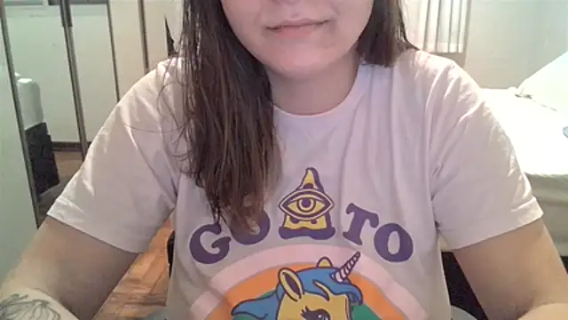 xxxluana online show from 4, 3, 2026