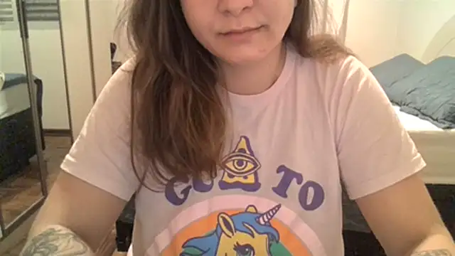 xxxluana online show from 18, 4, 2026