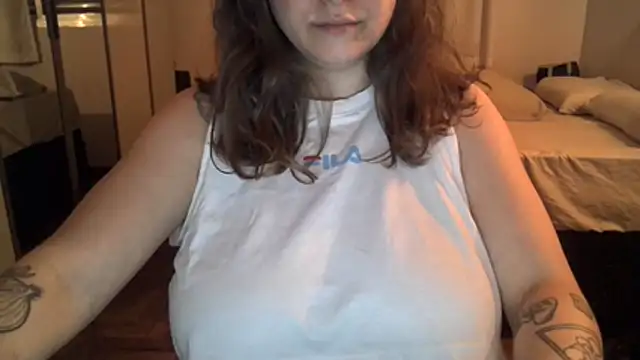 xxxluana online show from 6, 4, 2026