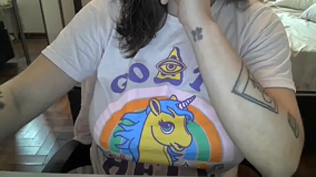 xxxluana online show from 9, 2, 2026