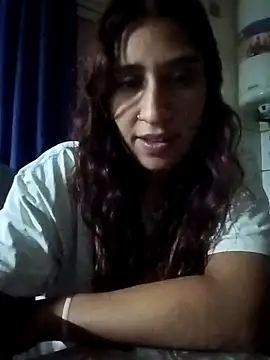 Snapshot of cata_bronw chatting on 7, 4, 2026 cata bronw online show from 7, 4, 2026