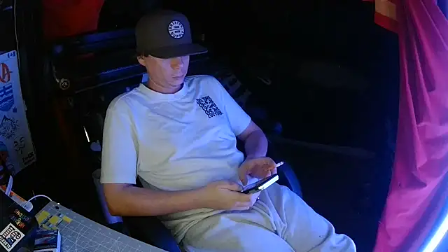 Bowerboi online show from 26, 11, 2025