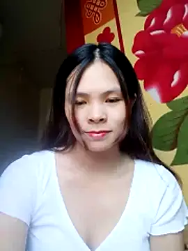 quynhquynh  online show from 21, 11, 2025
