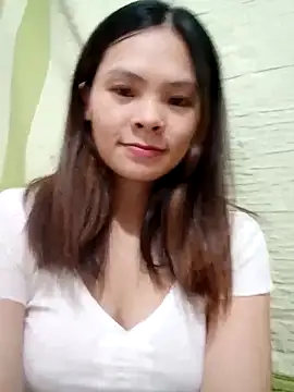 quynhquynh  online show from 22, 11, 2025