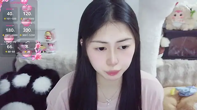 TuTu-077 online show from 22, 4, 2026