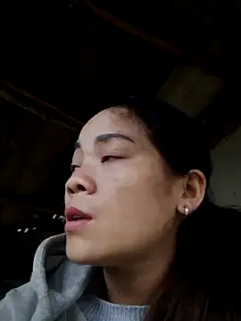 Snapshot of bela-hayes chatting on 27, 11, 2025 bela-hayes online show from 27, 11, 2025