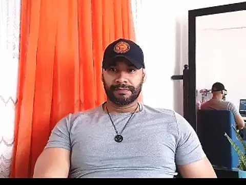 Snapshot of musclehetero chatting on 24, 5, 2026 musclehetero online show from 24, 5, 2026