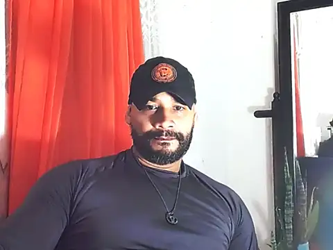Snapshot of musclehetero chatting on 2, 6, 2026 musclehetero online show from 2, 6, 2026