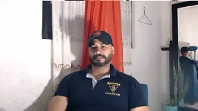 Snapshot of musclehetero chatting on 11, 6, 2026 musclehetero online show from 11, 6, 2026