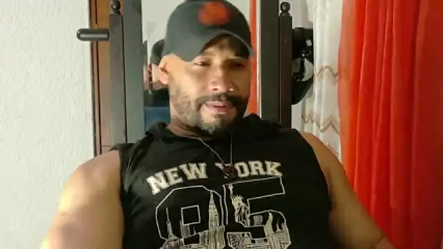 musclehetero online show from 28, 7, 2026