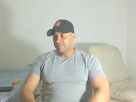 musclehetero online show from 1, 12, 2025