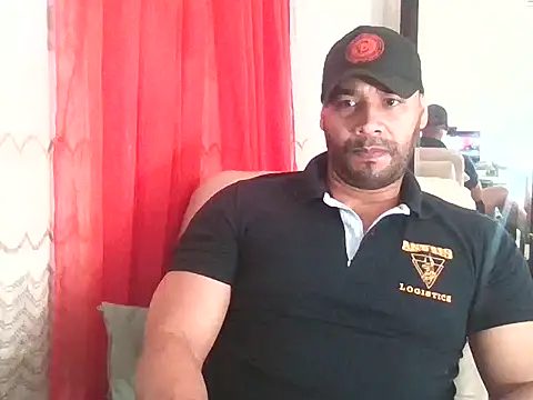 Snapshot of musclehetero chatting on 7, 5, 2026 musclehetero online show from 7, 5, 2026