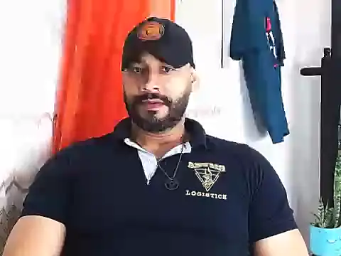 Snapshot of musclehetero chatting on 6, 6, 2026 musclehetero online show from 6, 6, 2026