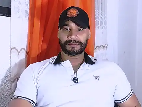 Snapshot of musclehetero chatting on 30, 5, 2026 musclehetero online show from 30, 5, 2026