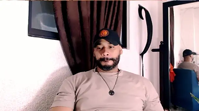 Snapshot of musclehetero chatting on 13, 6, 2026 musclehetero online show from 13, 6, 2026