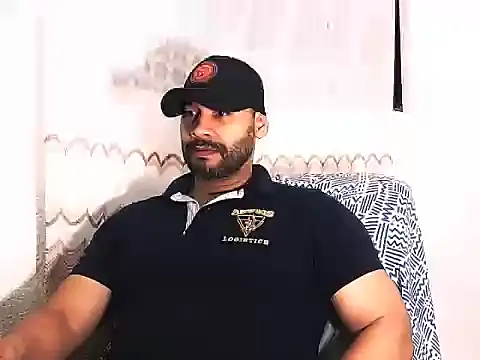 Snapshot of musclehetero chatting on 23, 5, 2026 musclehetero online show from 23, 5, 2026
