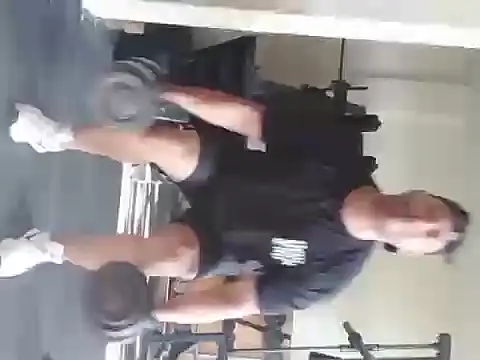 Snapshot of musclehetero chatting on 19, 5, 2026 musclehetero online show from 19, 5, 2026