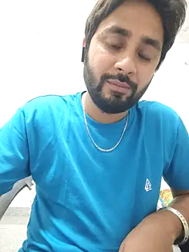 Cute Lucky online show from 2, 4, 2026