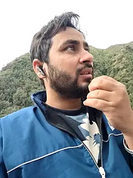 Cute Lucky online show from 11, 4, 2026