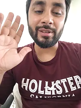 Cute Lucky online show from 2, 4, 2026