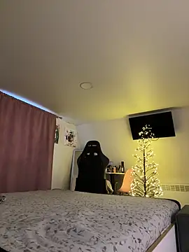 -MaybeBaby- online show from 4, 12, 2025