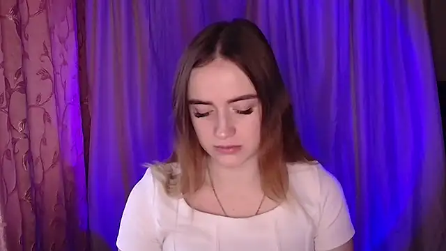 Illa May online show from 19, 12, 2025