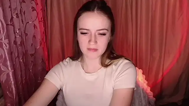 Illa May online show from 4, 2, 2026