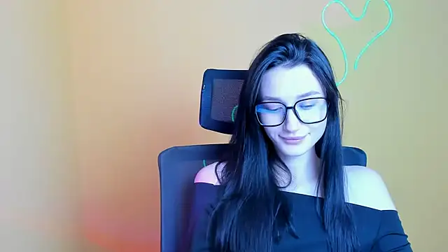 Snapshot of Stella_XO chatting on 24, 11, 2025 Stella XO online show from 24, 11, 2025