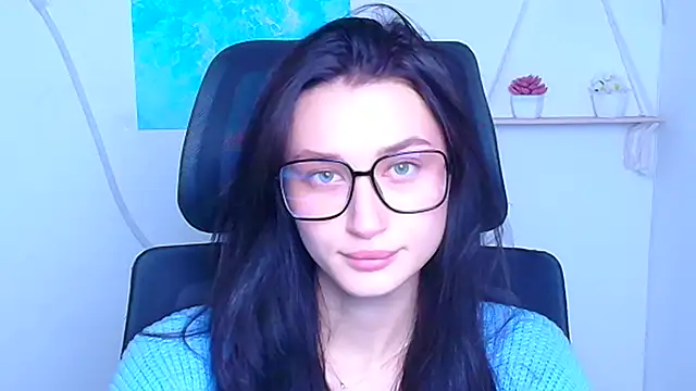 Snapshot of Stella_XO chatting on 25, 11, 2025 Stella XO online show from 25, 11, 2025