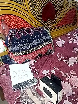 Snapshot of Sonia_baby1 chatting on 23, 11, 2025 Sonia baby1 online show from 23, 11, 2025