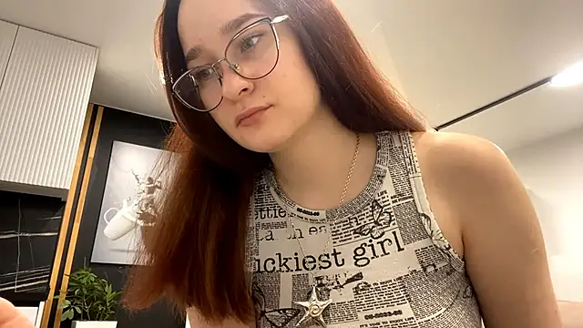 AylaRuer online show from 1, 12, 2025