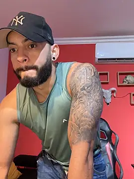 Snapshot of Mike_savage3 chatting on 28, 11, 2025 Mike savage3 online show from 28, 11, 2025