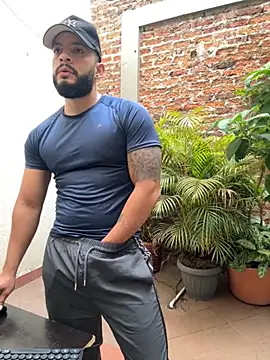 Mike savage3 online show from 4, 12, 2025